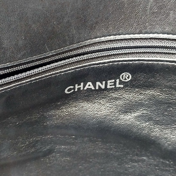Chanel Black Lamb Skin Tote - Picture 7 of 9